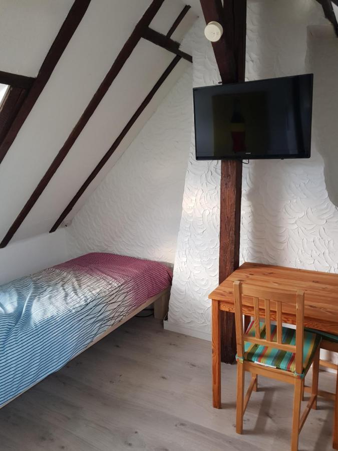 Messezimmer Am Thewissenweg Дюссельдорф Номер фото